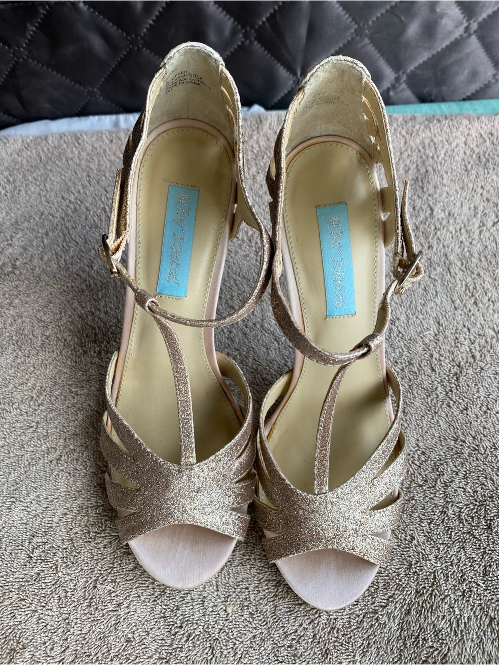 Blue by Betsey Johnson SB-Tee Champagne Glitter T-Strap Heels 8